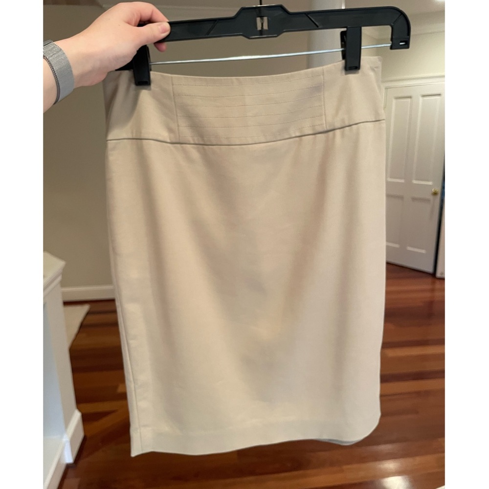 Beige Cinched Waist Pencil Skirt Size Small $65